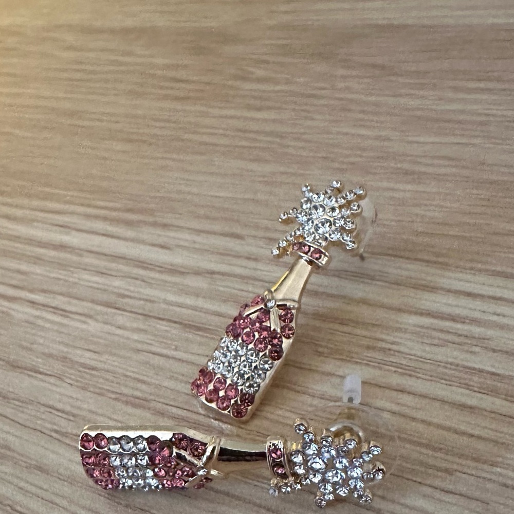 Fancy Fun Pink Champagne Sparkly NYE Party Earrings NEW - l - Picture 2 of 4